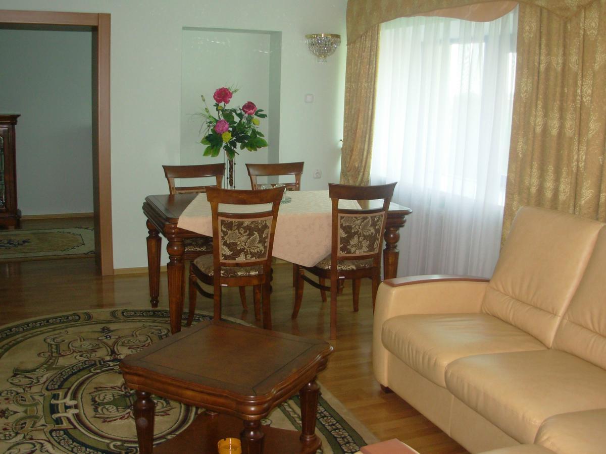 Hotel Lida Buitenkant foto