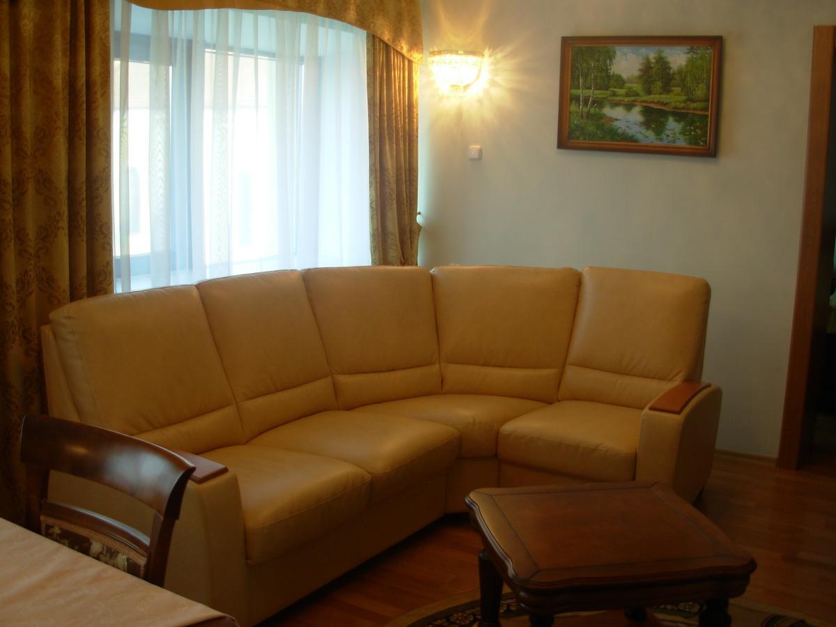 Hotel Lida Buitenkant foto
